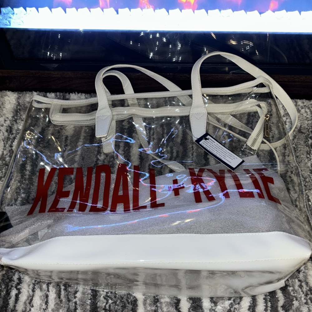 NWT- Kendall + Kylie clear, red and white plastic tote! - Picture 5 of 12